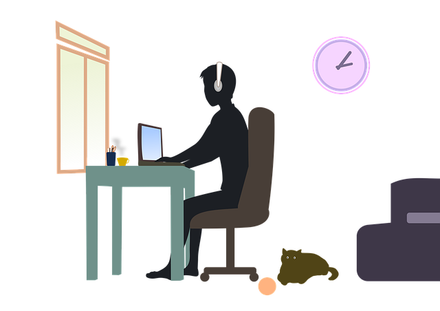 Immagine di studente al computer con mascherina